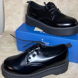 NWT ladies Jellypop Ominous  black patent platform Oxford